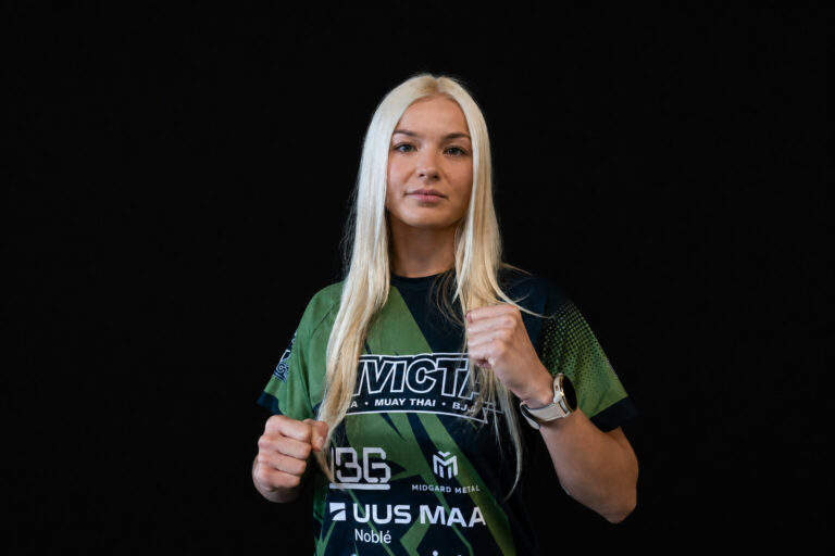 THE CLASH 5: Karoliine Moones – päeval andmeinsener, õhtul võitlussportlane